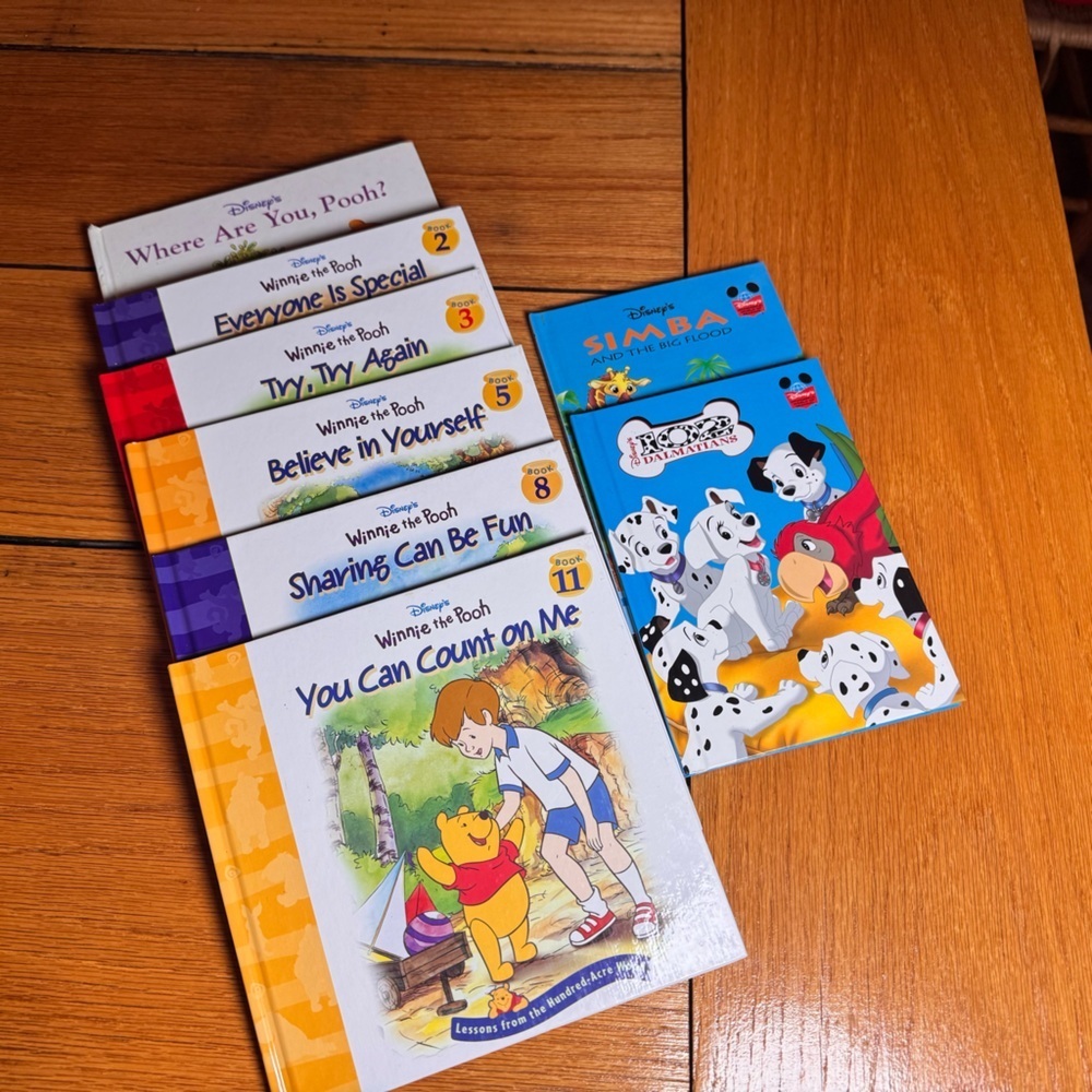 8 Disney hardback books titles listed in pictures 
Good used condition